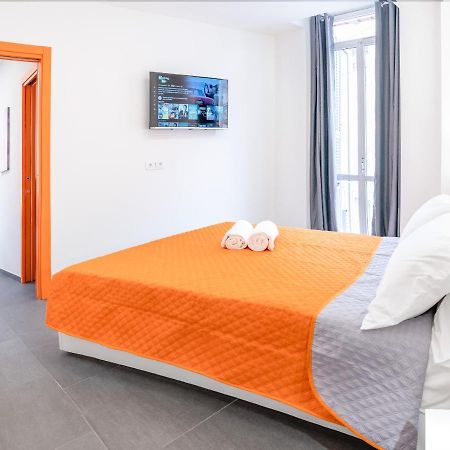 Colours Apartments & Rooms Sanremo Exteriör bild