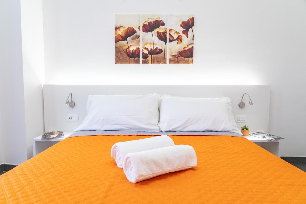 Colours Apartments & Rooms Sanremo Exteriör bild