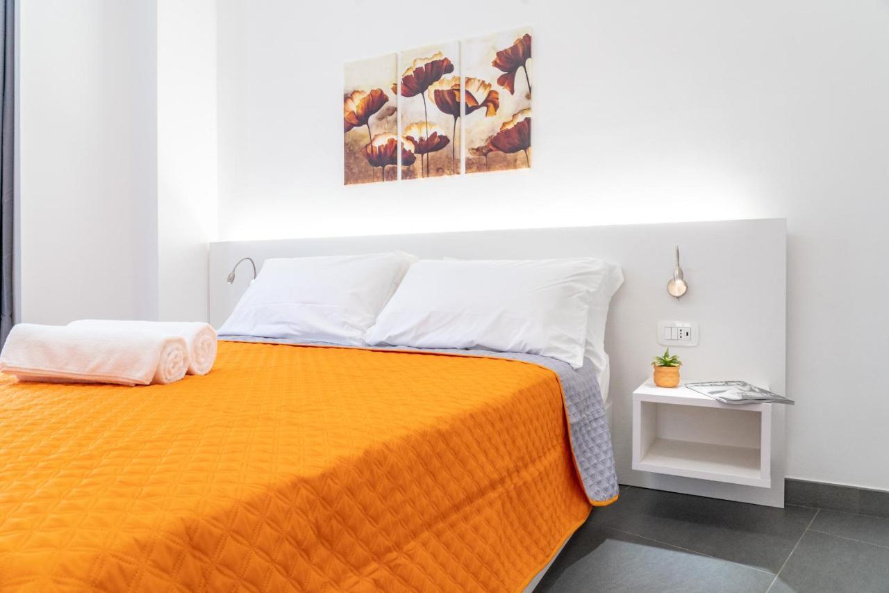 Colours Apartments & Rooms Sanremo Exteriör bild